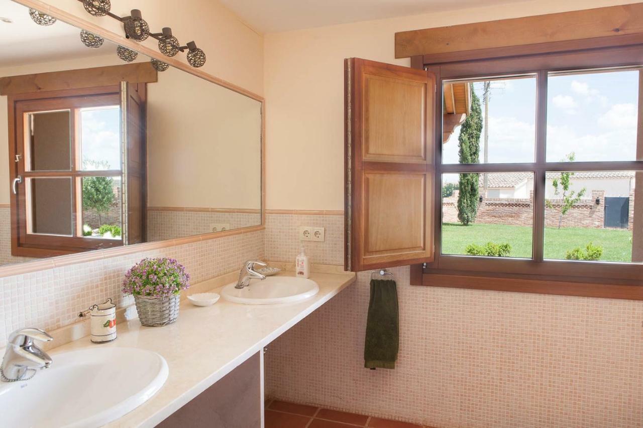 Гостьовий будинок Casa Roble Almenara de Tormes Екстер'єр фото